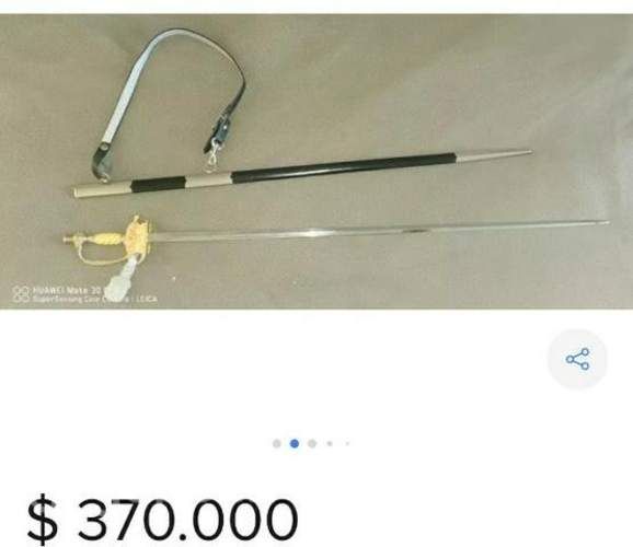 Espada original Fach con accesorios