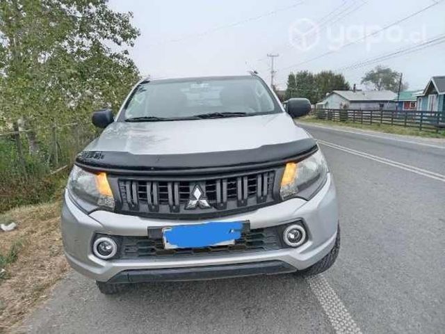 Mitsubishi L 200 2016