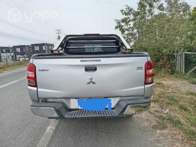 Mitsubishi L 200 2016