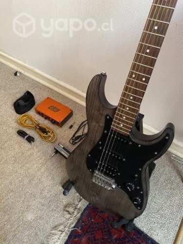 Guitarra Michael Kelly + Extras