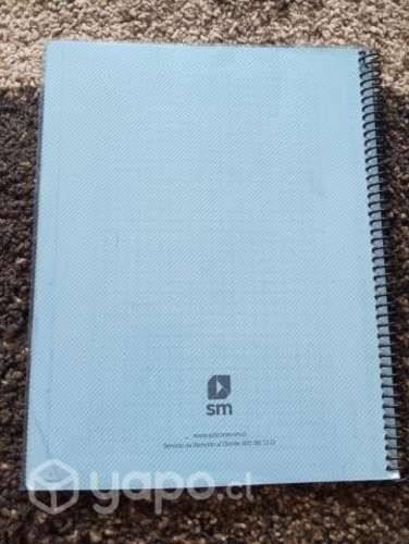 Libro de matemáticas y cuaderno de ejercicio