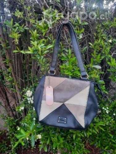 Carteras y mochilas nuevas