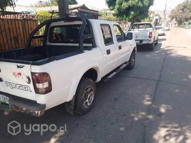Camioneta doble cabina