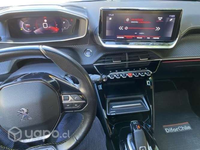 Peugeot 2008 2021