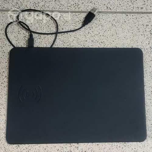 Mouse pad con cargador inalámbrico Camino Agrícola