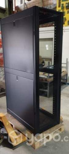 Rack de Servidores NetShelter 42U 600mm x 1070mm