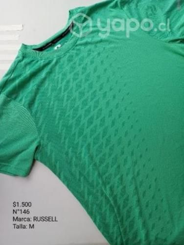 Ropa deportiva de niño, mujer y hombre