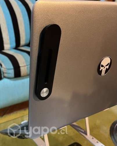 Soporte lateral de teléfono para laptop