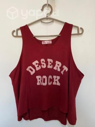 Polera de gamuza burdeo talla M