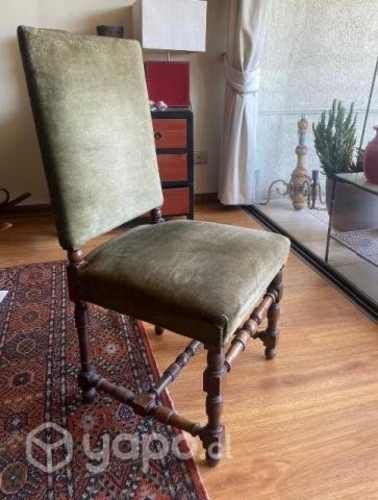 2 Sillas antiguas de madera. Hay 2 disponibles