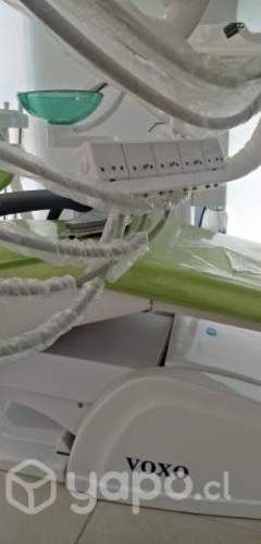 Sillón dental más piso giratorio