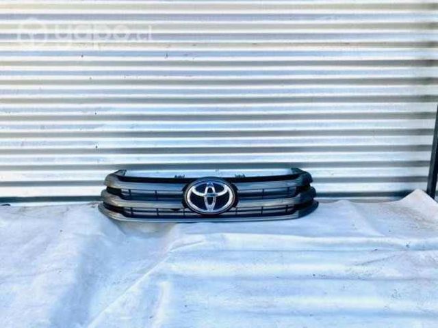 Máscara toyota hilux