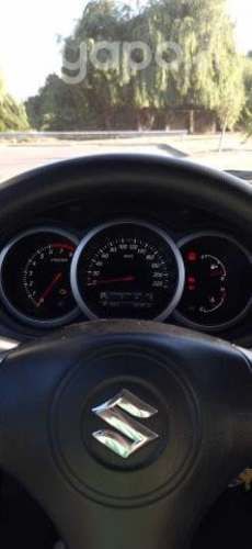 Suzuki grand nomade 2011