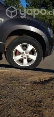 Suzuki grand nomade 2011