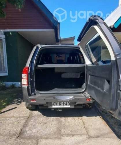 Suzuki grand nomade 2011