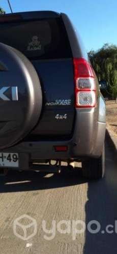 Suzuki grand nomade 2011