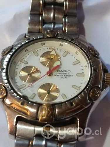 Reloj Casio bueno,bonito y barato funcionando
