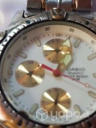 Reloj Casio bueno,bonito y barato funcionando