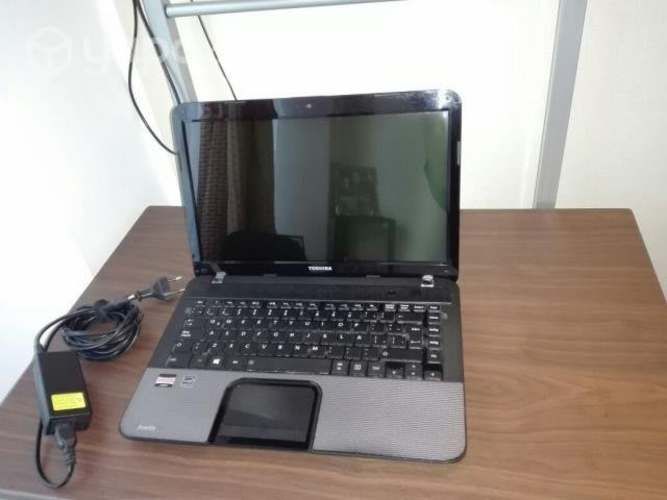 Notebook Toshiba Satellite C845D Semi-Nuevo