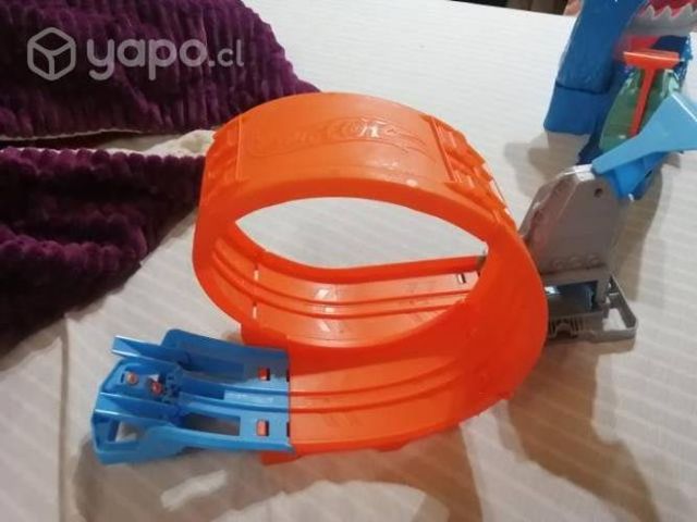 Pista hotwheels niño