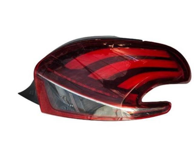 Foco trasero derecho Peuegot 