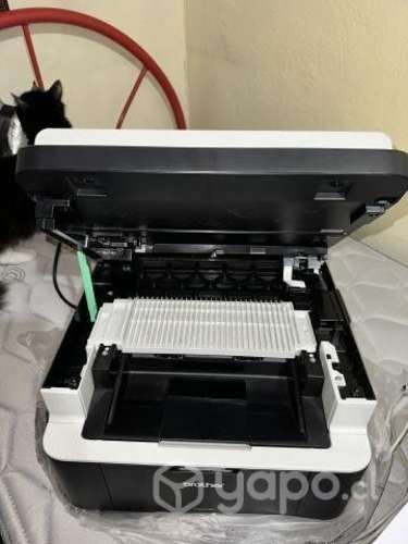 Impresora blanco y negro brother