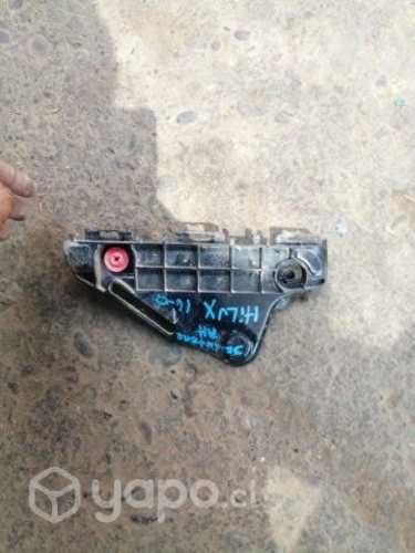 Mensula delantera derecha toyota hilux 2016 orig