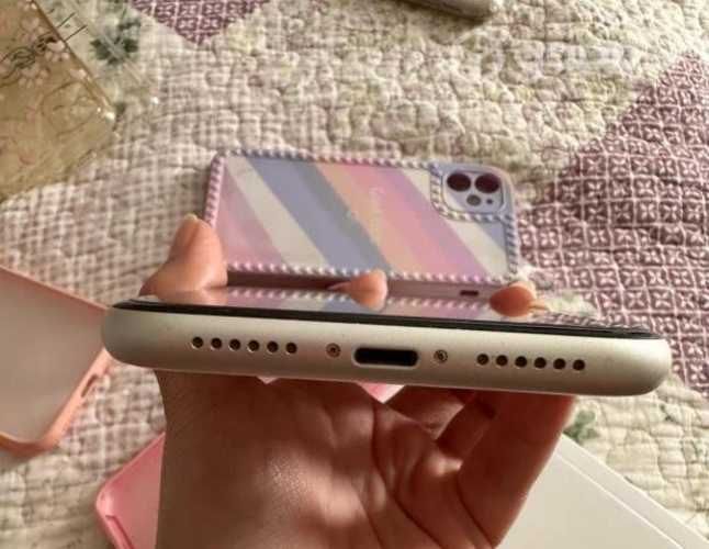 Iphone 11 Blanco, sin detalles