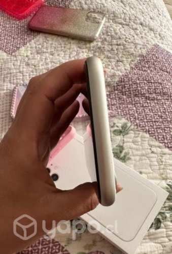 Iphone 11 Blanco, sin detalles