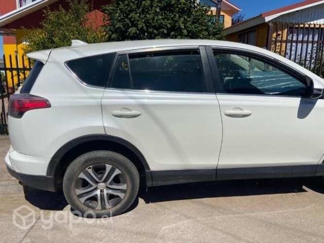 Vendo Rav4 full 2017