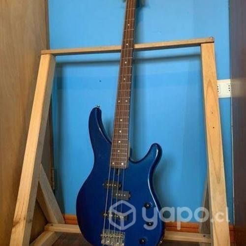 Bajo Yamaha trbx174 mas Case Bespeco rectangular