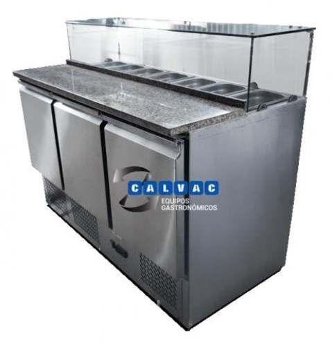 Meson cubierta de marmol