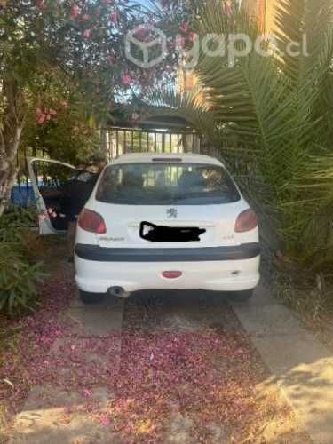 Se vende auto PEUGEOT 206