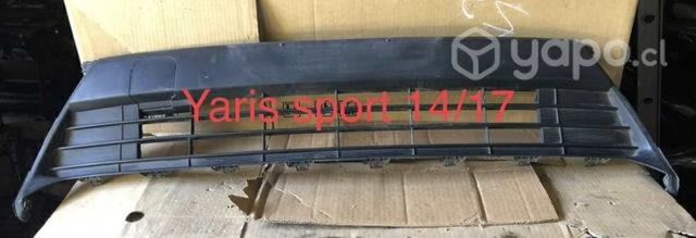 Rejilla Toyota yaris sport