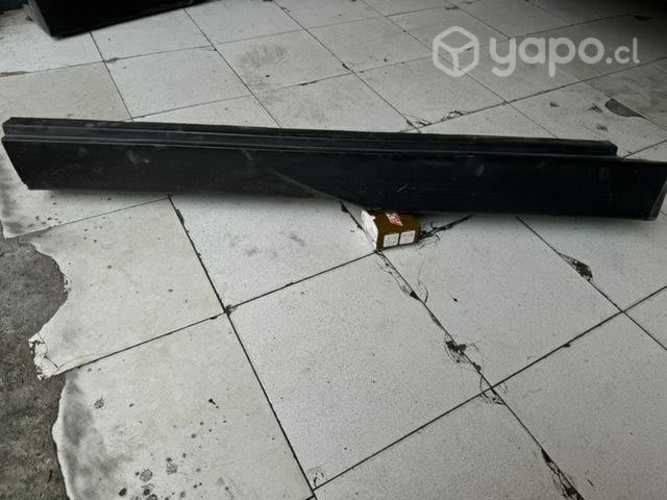 Moldura zócalo derecho Ssangyong New Actyon