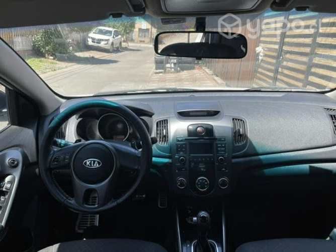 Kia Cerato 2012 AUTOMATICO