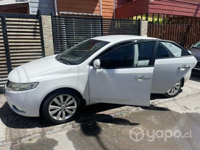 Kia Cerato 2012 AUTOMATICO