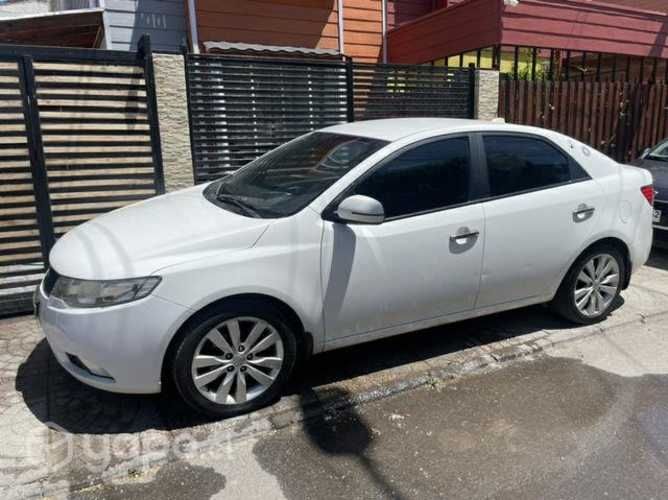 Kia Cerato 2012 AUTOMATICO