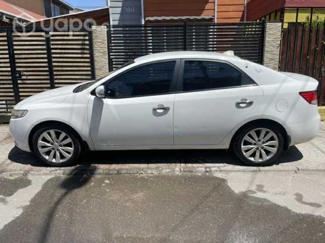 Kia Cerato 2012 AUTOMATICO