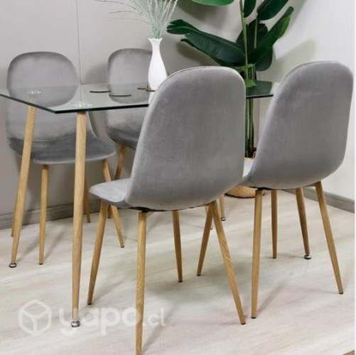 Comedor cuatro sillas usado