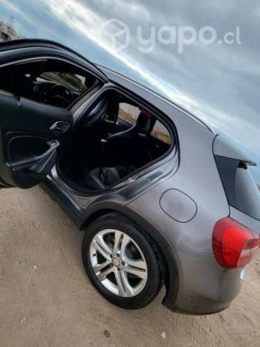 Vendo Mercedez GLA200 2015