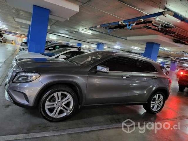 Vendo Mercedez GLA200 2015