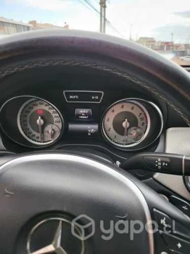 Vendo Mercedez GLA200 2015