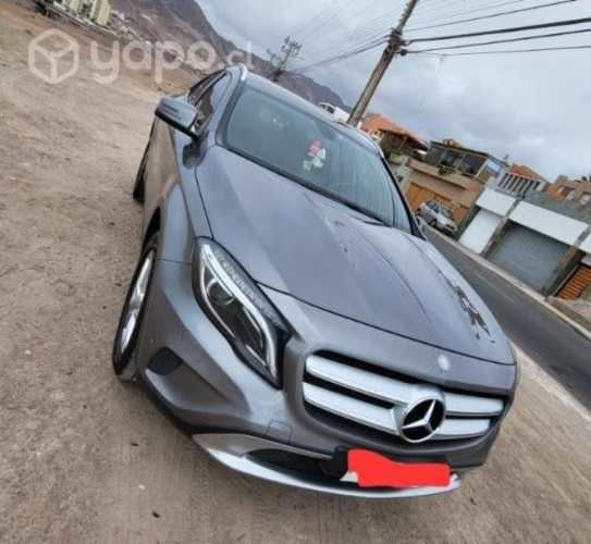 Vendo Mercedez GLA200 2015