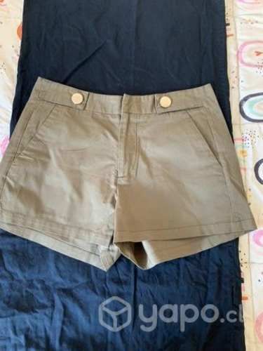 Short Sfera, un básico en talla 38.-