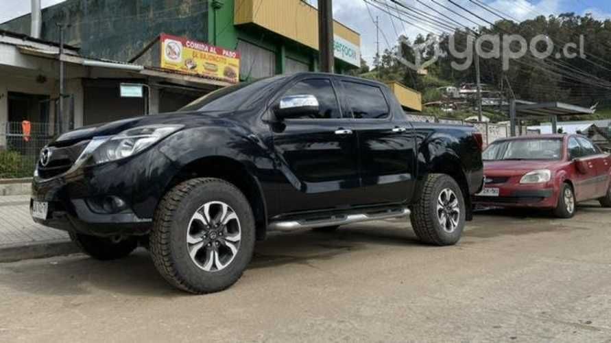 MAZDA NEW BT 50 DCAB SDX 4X4 2.2 año 2017