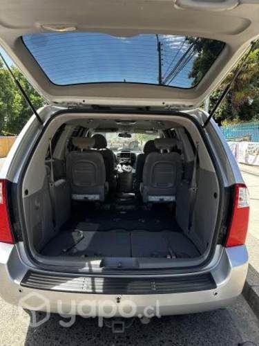 Kia Grand Carnival 2015