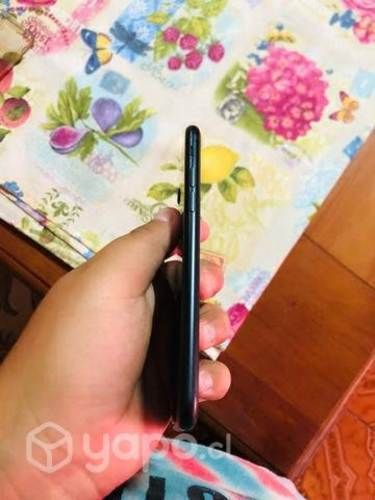 IPhone SE (poco uso)