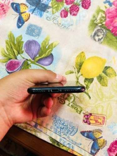 IPhone SE (poco uso)