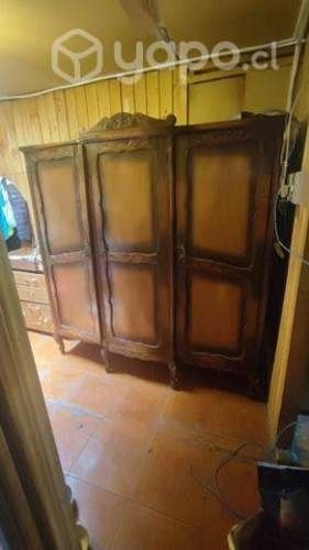 Closet antiguo 3 puertas en excelente estado